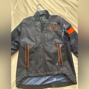 Fox jacket or windbreaker